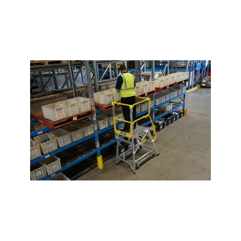 Bailey 6 Step Deluxe Order Picker Ladder 200kg - 1.65m - Image 3