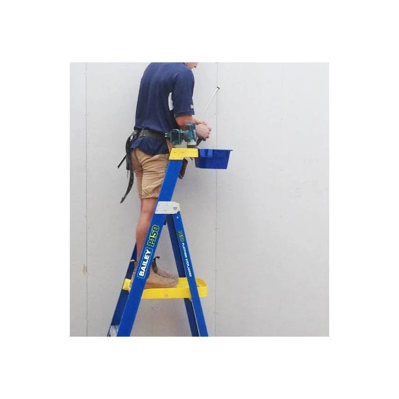 Bailey 5 Step 150Kg Fibreglass Platform Ladder - JOB Station - Image 3